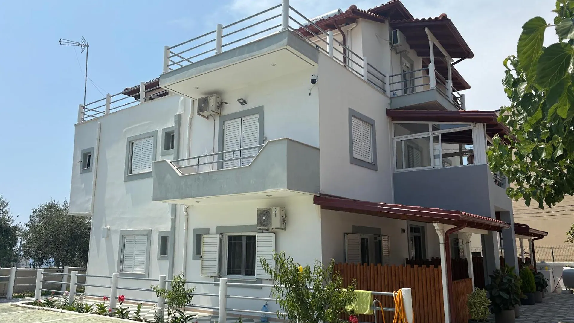 Konukevi Yard Paradise Gjilek Arnavutluk